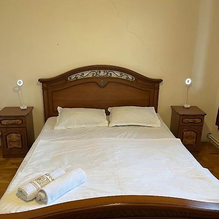 Guest House Saman 가르니 외부 사진